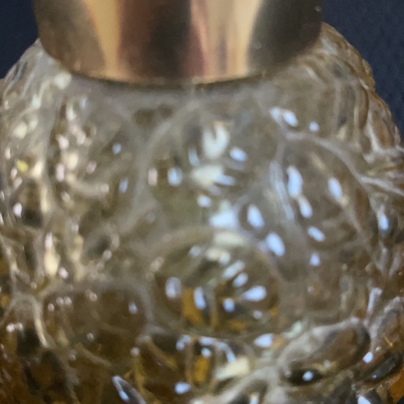 Vintage atomizer perfume bottle. - Picture 2 of 3